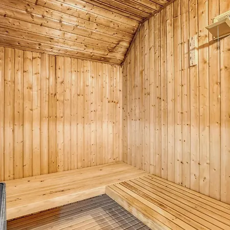 Stunning In With Sauna Vakantiehuis Blåvand