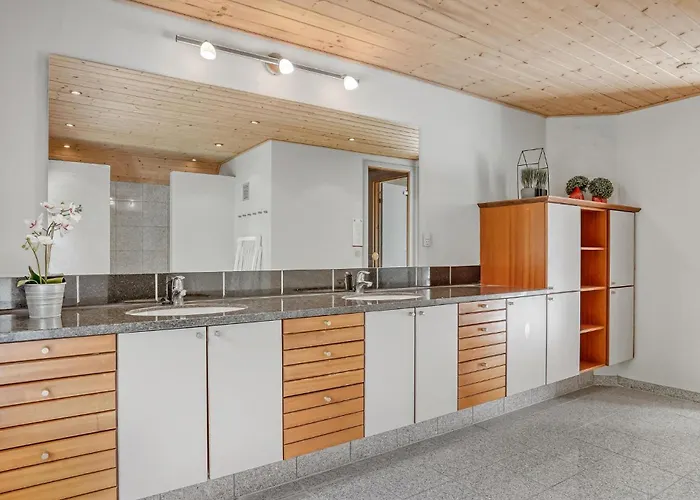 Semesterbostad Stunning In With Sauna *