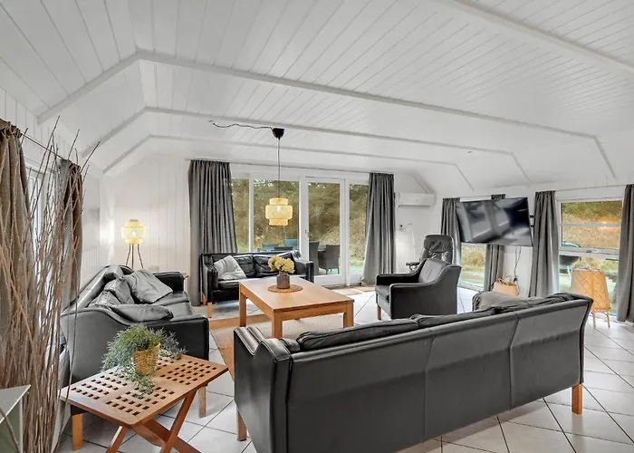 Semesterbostad Stunning In With Sauna